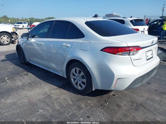 2026 TOYOTA COROLLA LE 3
