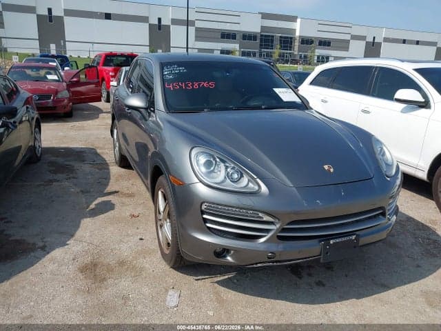 2014 PORSCHE CAYENNE PLATINUM 1