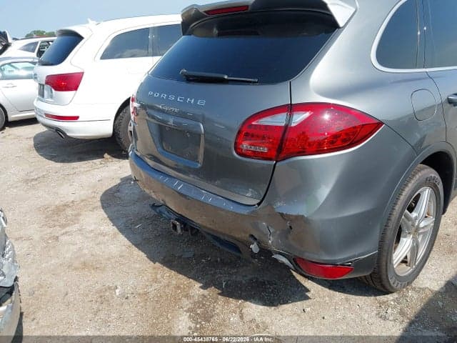 2014 PORSCHE CAYENNE PLATINUM 6