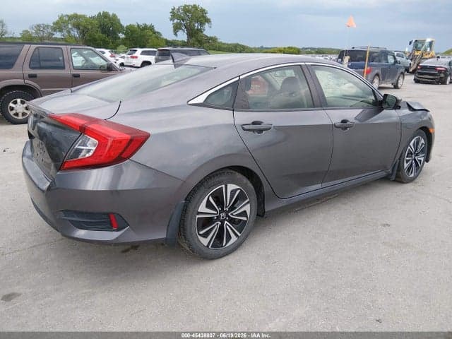 2018 HONDA CIVIC EX-T 4