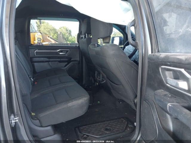 2022 RAM 1500 BIG HORN 4X2 5'7 BOX 8