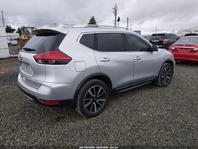 2017 NISSAN ROGUE SL 4