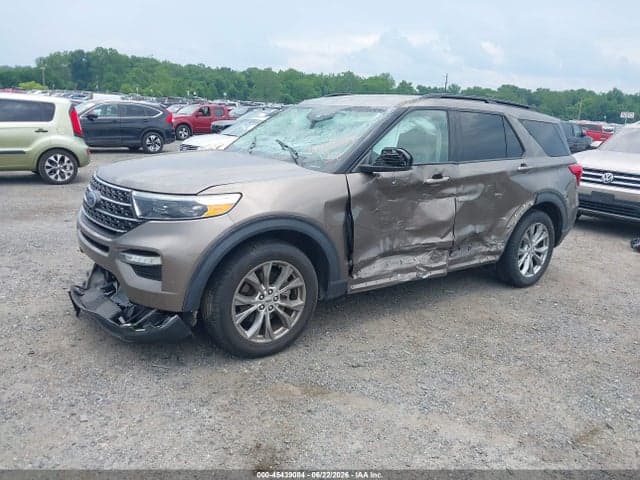 2021 FORD EXPLORER XLT 2