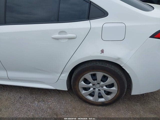 2022 TOYOTA COROLLA LE 18