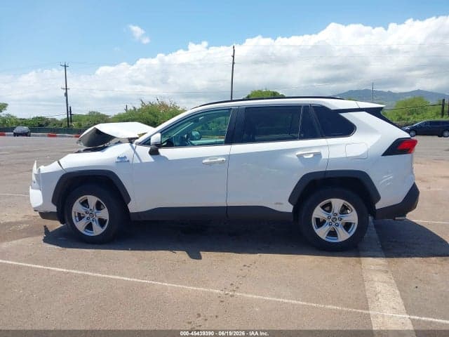 2019 TOYOTA RAV4 HYBRID XLE 15