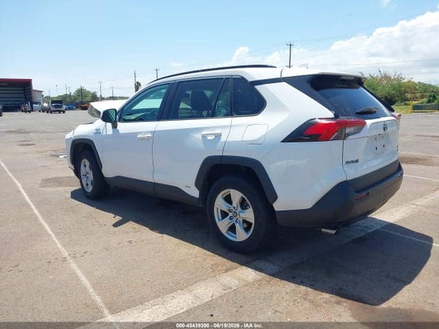 2019 TOYOTA RAV4 HYBRID XLE 3