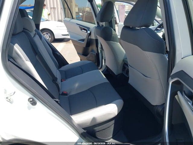 2019 TOYOTA RAV4 HYBRID XLE 8