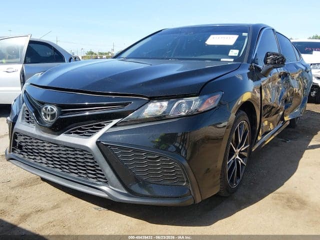 2021 TOYOTA CAMRY SE 2