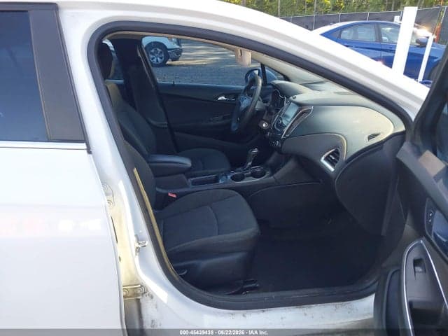 2017 CHEVROLET CRUZE LT AUTO 5