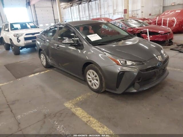 2019 TOYOTA PRIUS LE 1