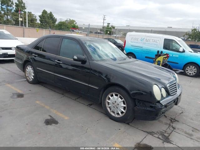 2000 MERCEDES-BENZ E 320