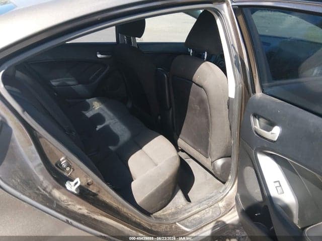 2017 KIA FORTE LX 8