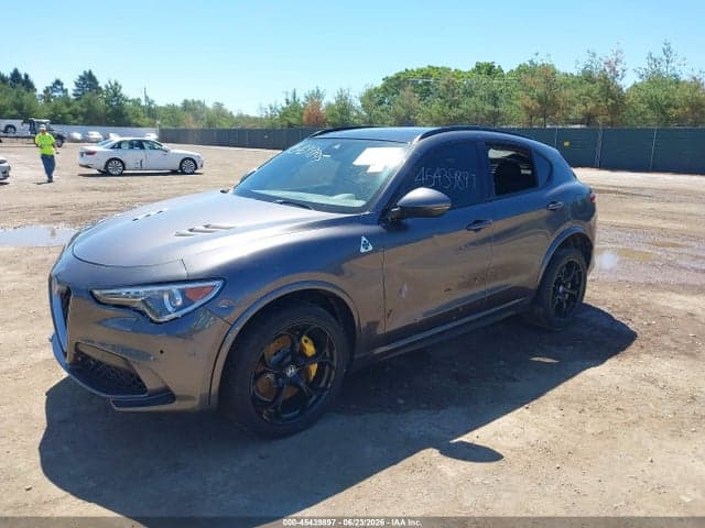 2018 ALFA ROMEO STELVIO QUADRIFOGLIO AWD 2