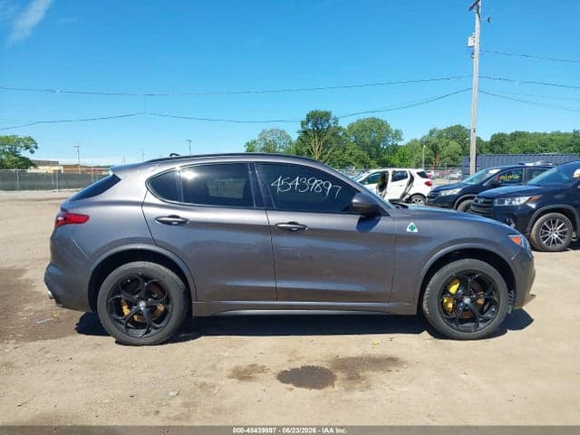 2018 ALFA ROMEO STELVIO QUADRIFOGLIO AWD 13