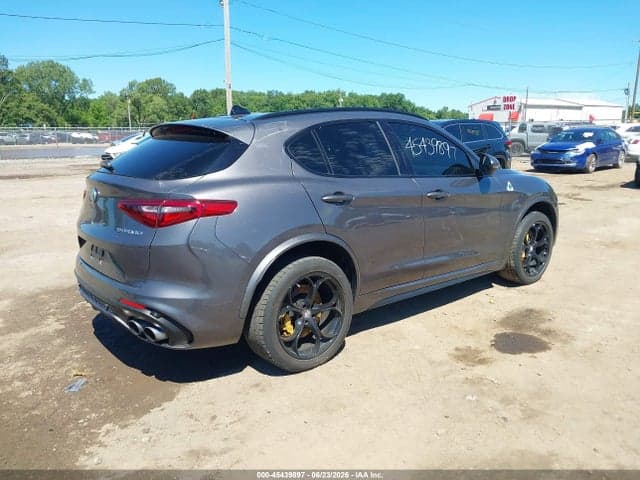 2018 ALFA ROMEO STELVIO QUADRIFOGLIO AWD 4