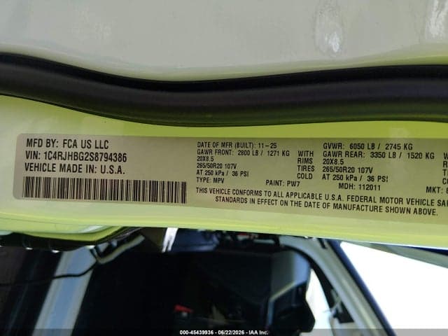 2025 JEEP GRAND CHEROKEE LIMITED 4X4 9