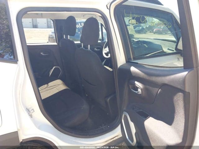 2018 JEEP RENEGADE LATITUDE 4X4 8