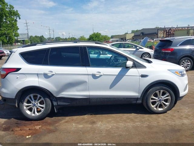 2018 FORD ESCAPE SE 13