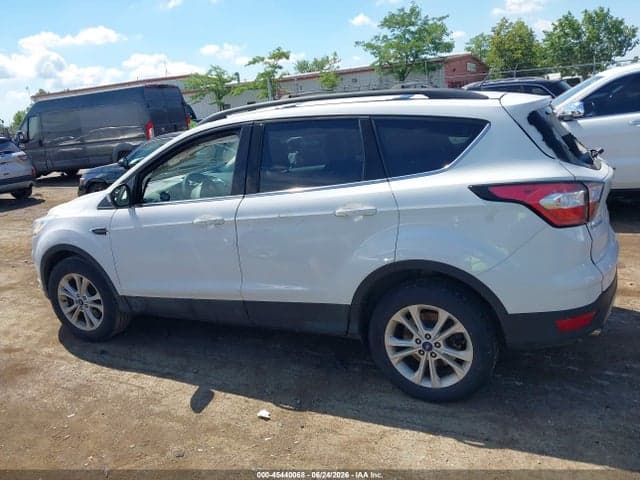 2018 FORD ESCAPE SE 14