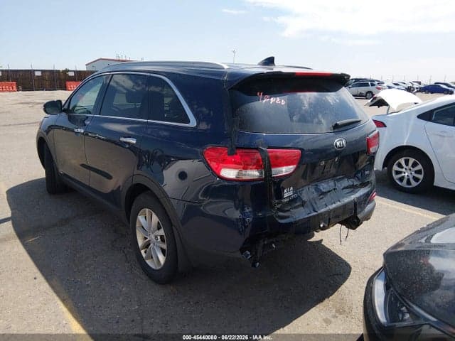2017 KIA SORENTO 2.4L LX 3