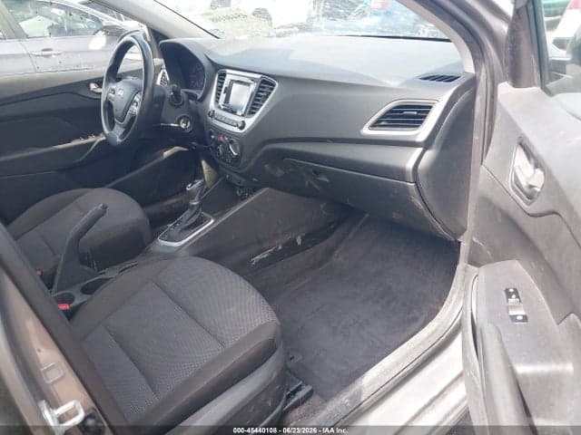 2021 HYUNDAI ACCENT SE 5