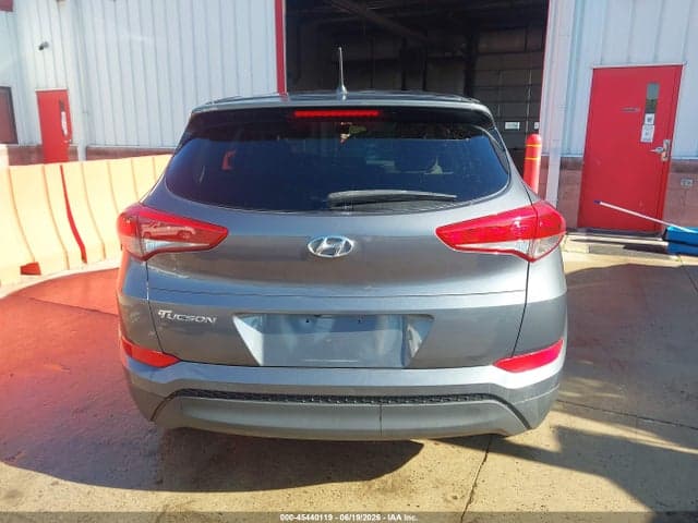 2018 HYUNDAI TUCSON SE 18