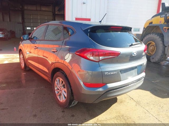 2018 HYUNDAI TUCSON SE 3