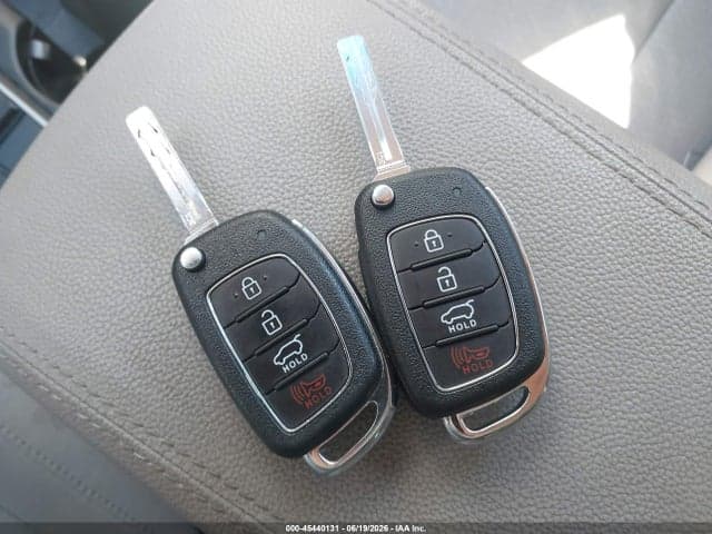 2018 HYUNDAI TUCSON SE 11