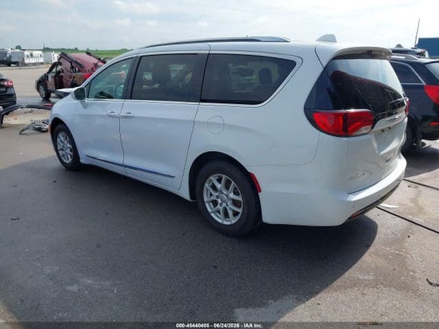 2020 CHRYSLER PACIFICA TOURING L 3