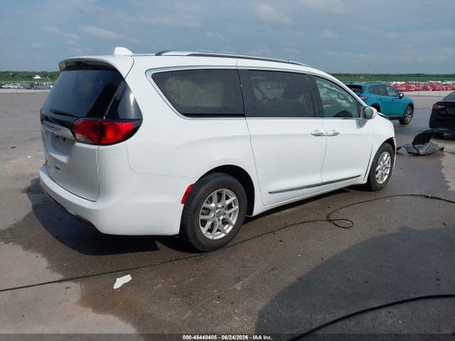 2020 CHRYSLER PACIFICA TOURING L 4