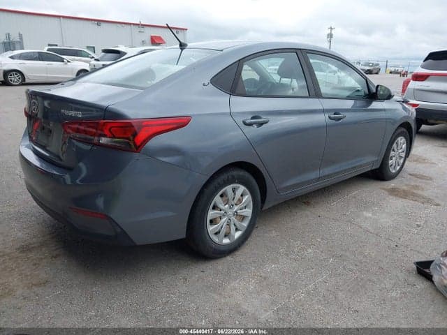 2019 HYUNDAI ACCENT SE 4