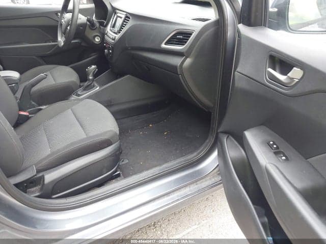2019 HYUNDAI ACCENT SE 5