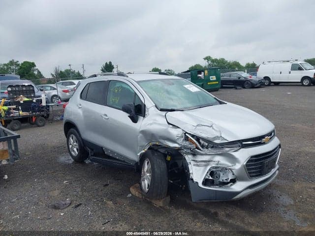 2021 CHEVROLET TRAX AWD LT 1