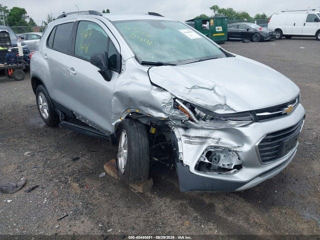 2021 CHEVROLET TRAX AWD LT 6