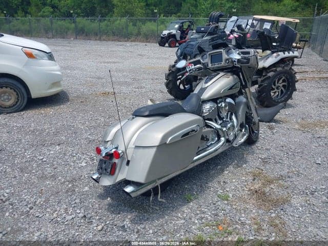 2022 INDIAN MOTORCYCLE CO. CHIEFTAIN LIMITED 4