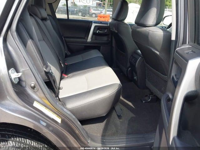 2020 TOYOTA 4RUNNER SR5 PREMIUM 8