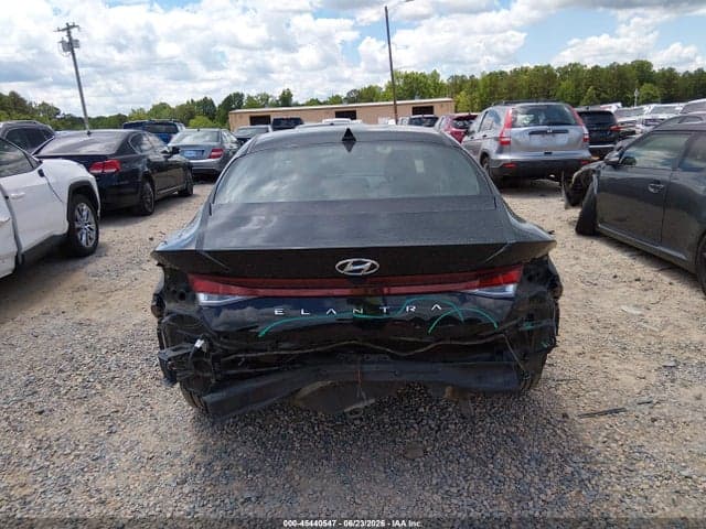 2022 HYUNDAI ELANTRA SEL 17