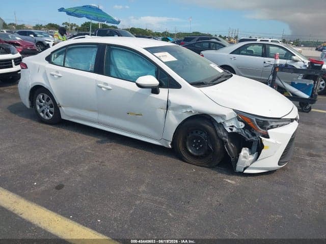 2024 TOYOTA COROLLA LE 1