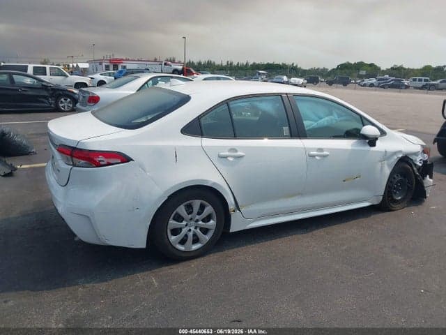 2024 TOYOTA COROLLA LE 4
