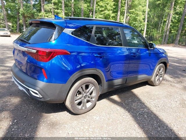 2022 KIA SELTOS S 4