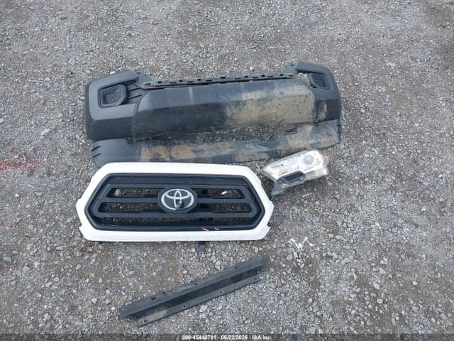 2022 TOYOTA TACOMA SR 12