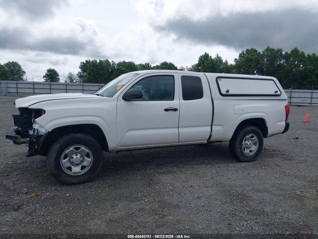 2022 TOYOTA TACOMA SR 15