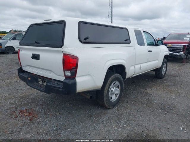 2022 TOYOTA TACOMA SR 4