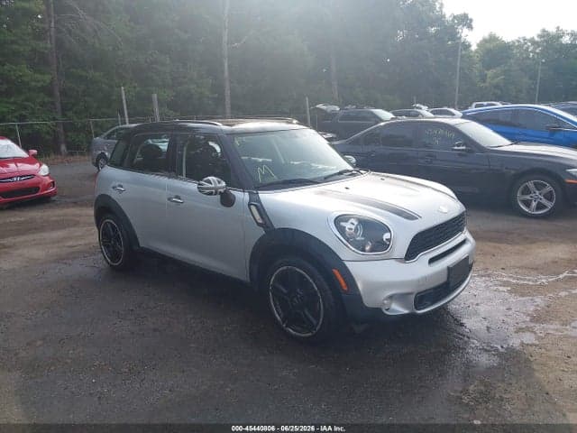 2013 MINI COUNTRYMAN COOPER 1