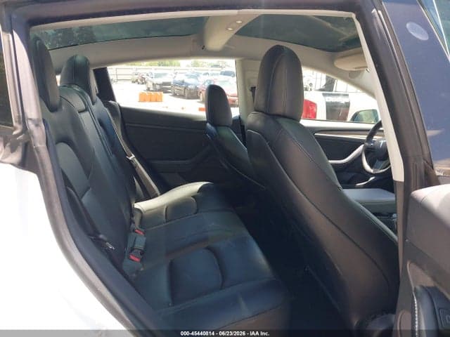 2021 TESLA MODEL 3 8