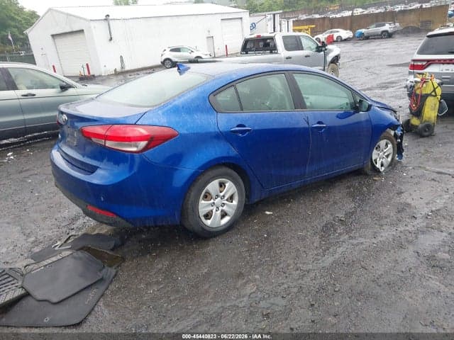 2017 KIA FORTE LX 4