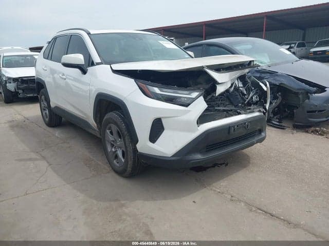 2022 TOYOTA RAV4 XLE - 1