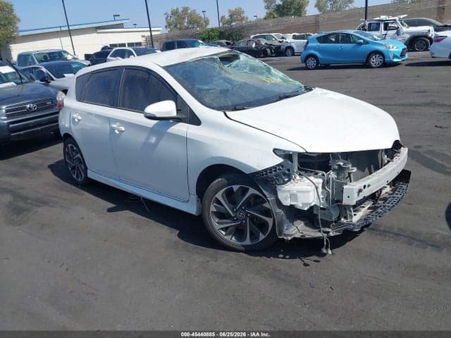 2018 TOYOTA COROLLA IM 1