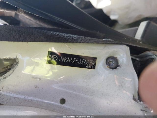 2018 TOYOTA COROLLA IM 9