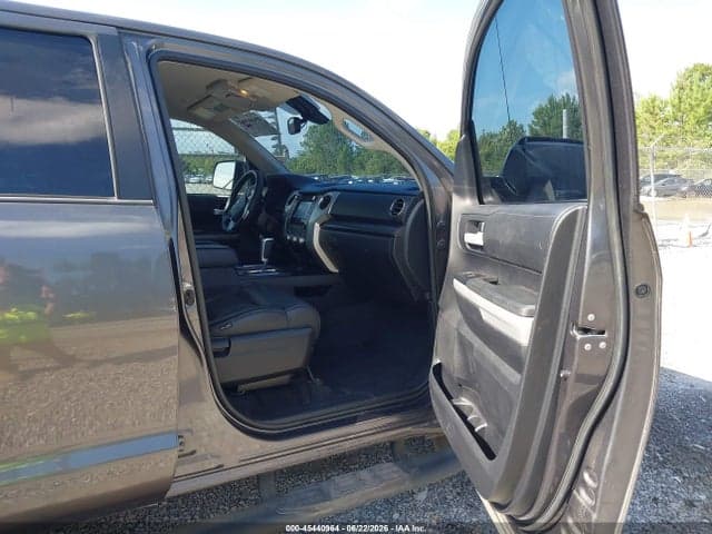 2019 TOYOTA TUNDRA SR5 5.7L V8 5